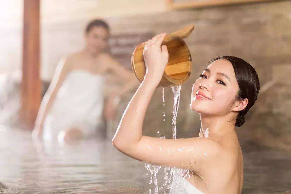 1752546775870457.jpg 1561532085744.jpg